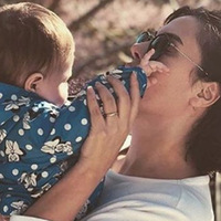 "Gözlüğü versene anne"