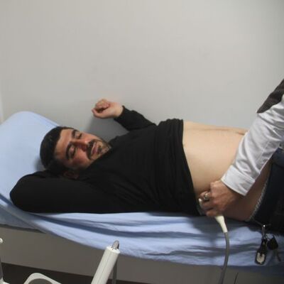 Böbreğinden 152 parça taş çıkartıldı!