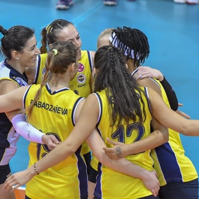 Fenerbahçe Opet'te hedef yarı final