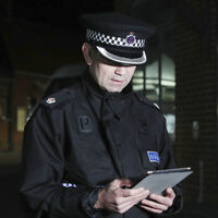 İngiliz Bakan'dan Müslümanlara saldırı uyarısı!