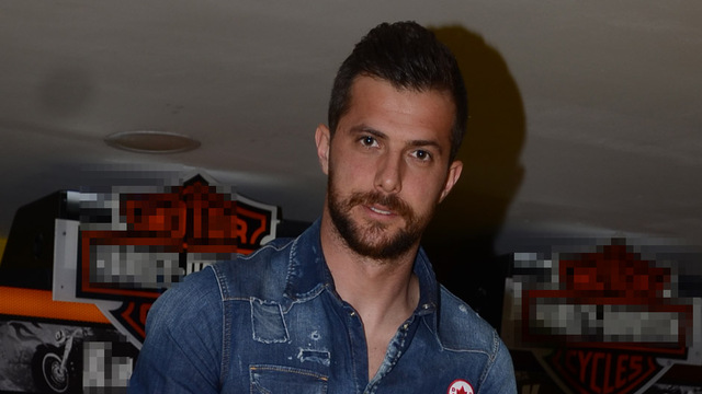 Oğluyla eğlendi