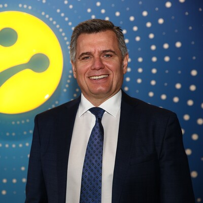 İlk mesajını borsadan verdi!