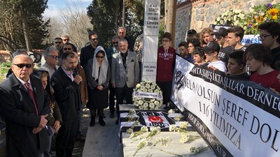 Şeref Bey'i kabri başında andılar