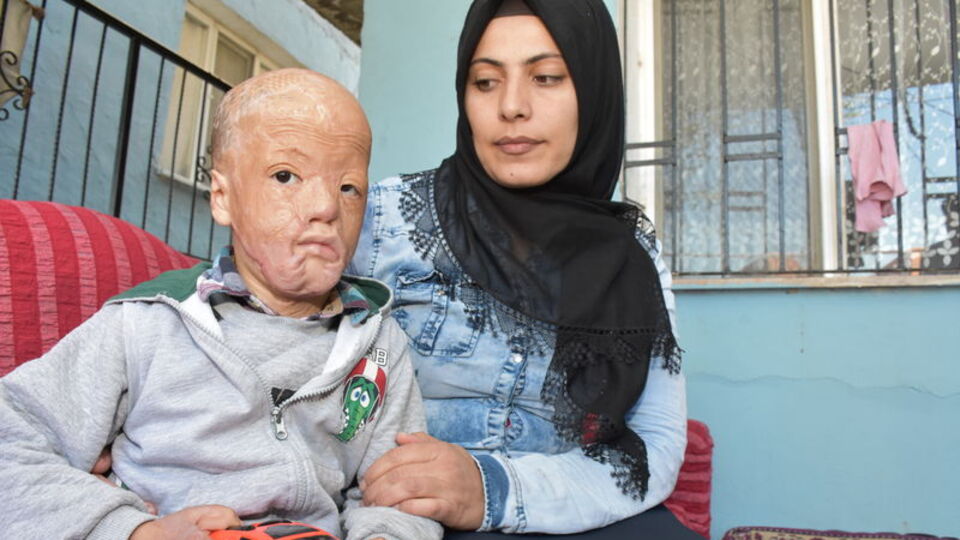 'Yangınımıza bir damla su olmalarını bekliyoruz'