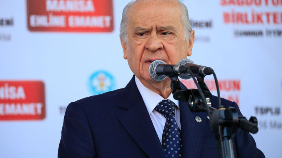 "Anket şirketleri atıp tutuyor"