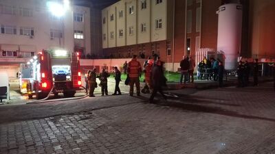 Diyaliz merkezinde korkutan yangın!