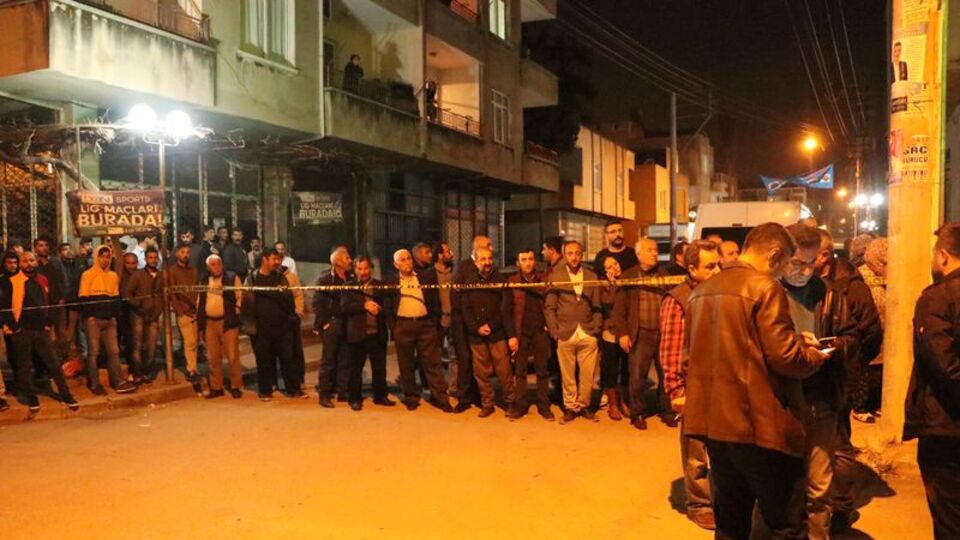 Korkunç olay! Sokakta kavga etti evde dehşet saçtı