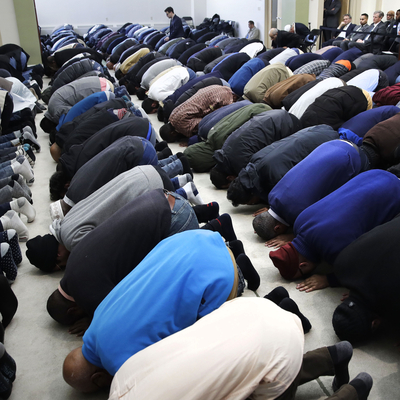 İslamofobi İngiltere'de! 4 camiye saldırı!