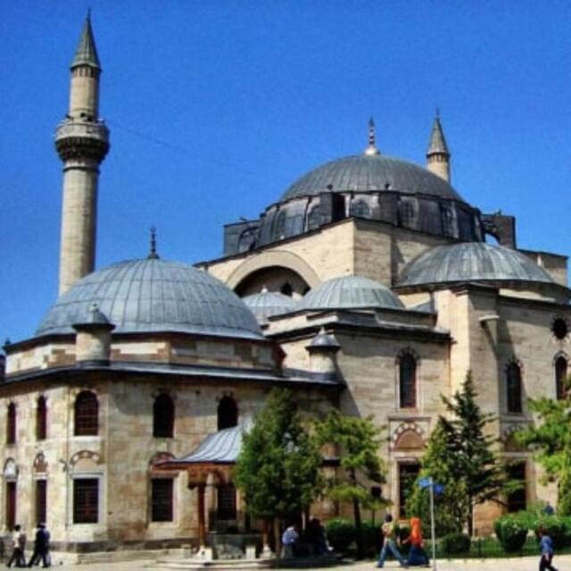 Konya Cuma namazı saat kaçta?