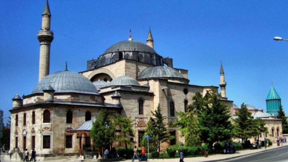 Konya Cuma namazı saat kaçta?