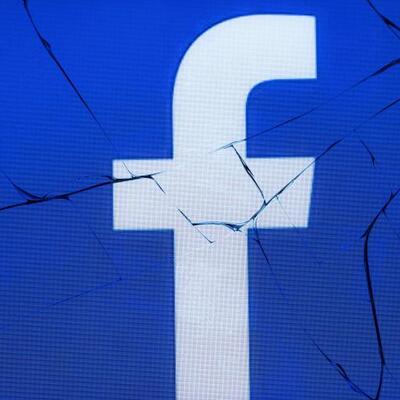 Uzmanlar uyardı: Facebook şifrenizi değiştirin!