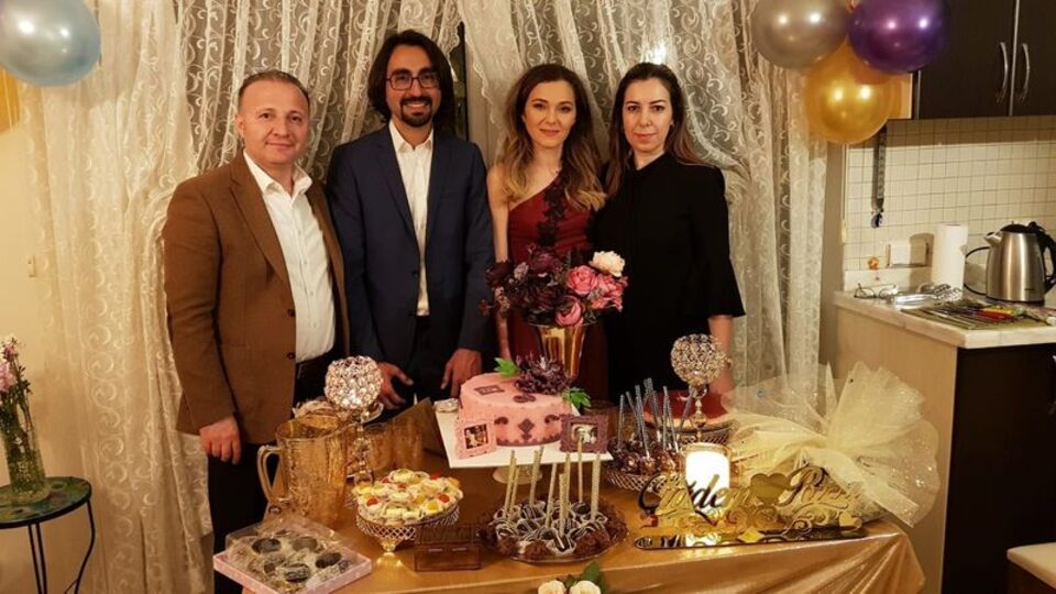 Rektörden alkışlanacak hareket: 'Annen de olurum baban da'