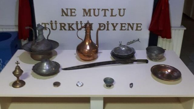İzmir'de tarihi eser operasyonu