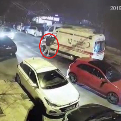 Ambulans şoförüne 'yol vermedin' dayağı!