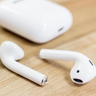 Apple'ın ikinci nesil AirPods'u bu özelliklerle geldi