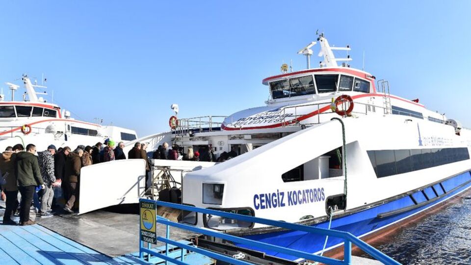 İzmir'de vapur seferleri normale döndü