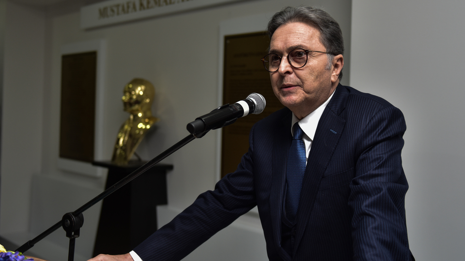 "Şenol Güneş ve oyunculara inanıyoruz"