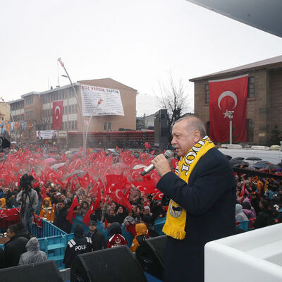 'AYM'nin önünden ayrılıp buraya gelemezler'
