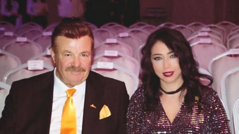 Burcu Sezginoğlu kimdir?