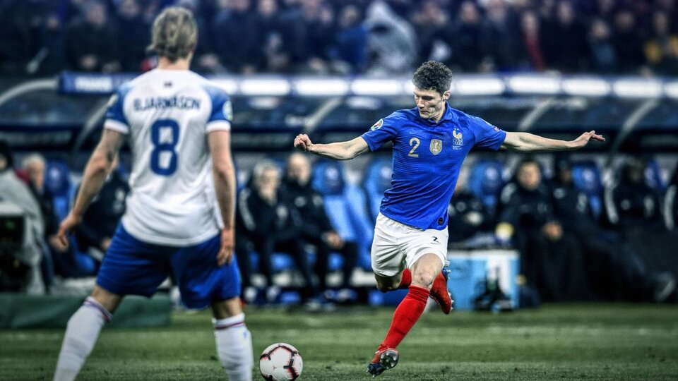 Fransa, İzlanda'yı dağıttı!