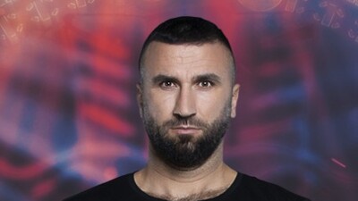 Hikmet Tuğsuz kimdir?