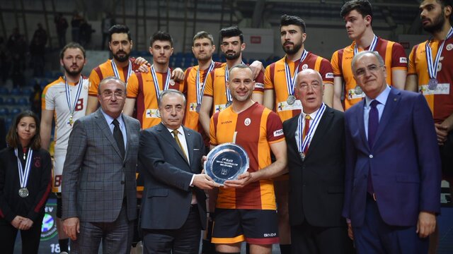"Taraftar varsa biz de varız"