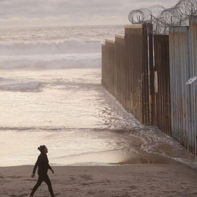 Pentagon'dan Meksika duvarına 1 milyar dolar!