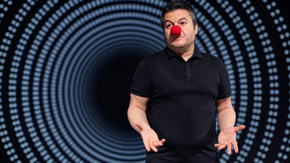 İlk oyununu sahneleyecek