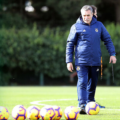 Yanal'ın transfer rotası belli oldu!