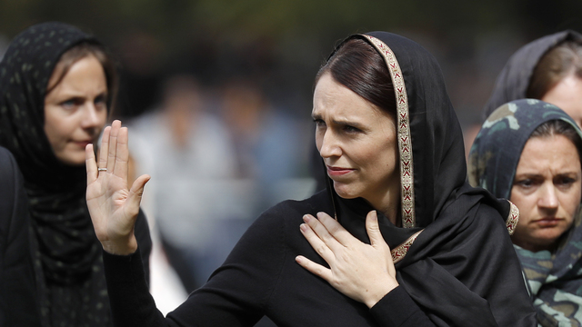 Ardern neden başörtü taktığını açıkladı