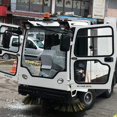 Belediye işçilerinin kanlı mesaisi!