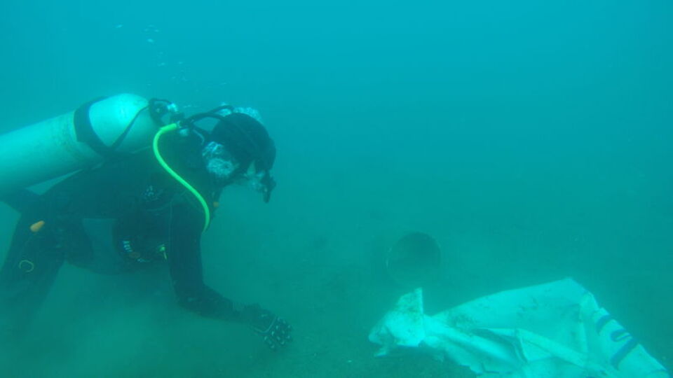 Denizden cep telefonu da çıktı, tekne motoru da