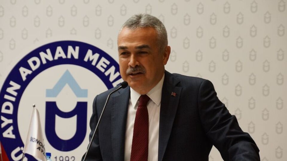 Mustafa Savaş kimdir?