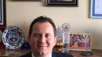 Mestan Özcan kimdir?