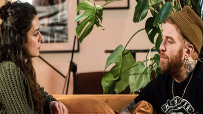 Gökhan Özoğuz ve Özge Özpirinçci'den belgesel