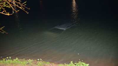 Baraj gölünde hayat kurtaran hortum!