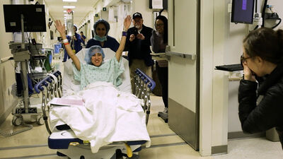 Dünyada bir ilk! Kendisi gibi HIV'li bir hastaya...