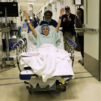 Dünyada bir ilk! Kendisi gibi HIV'li bir hastaya...