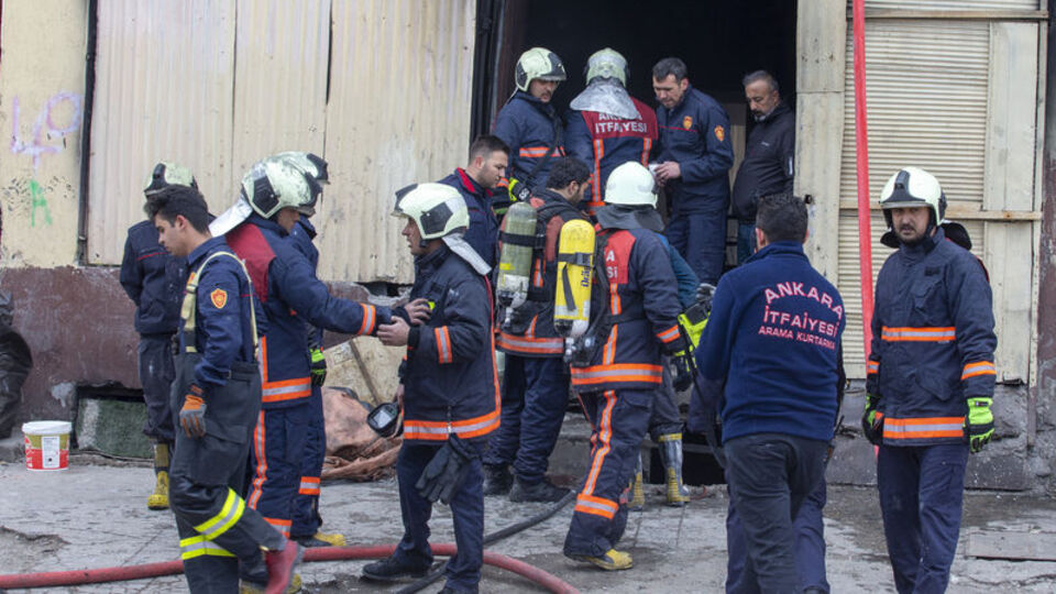 Ankara'da yangın faciası: 5 ölü!
