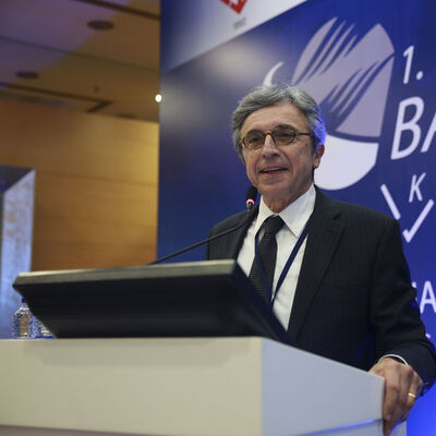 Duayen bankacı görevinden ayrılıyor