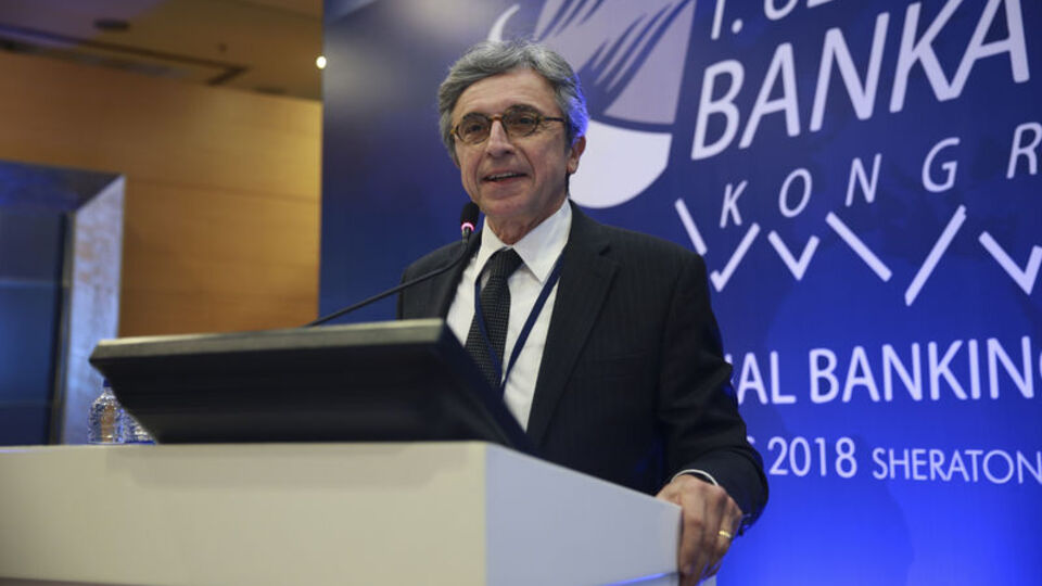 Duayen bankacı görevinden ayrılıyor