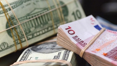 Döviz kurlarında hareketli seyir