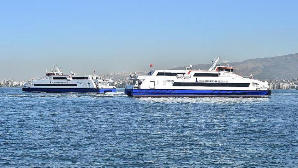 İzmir'de vapur seferleri tekrar başladı