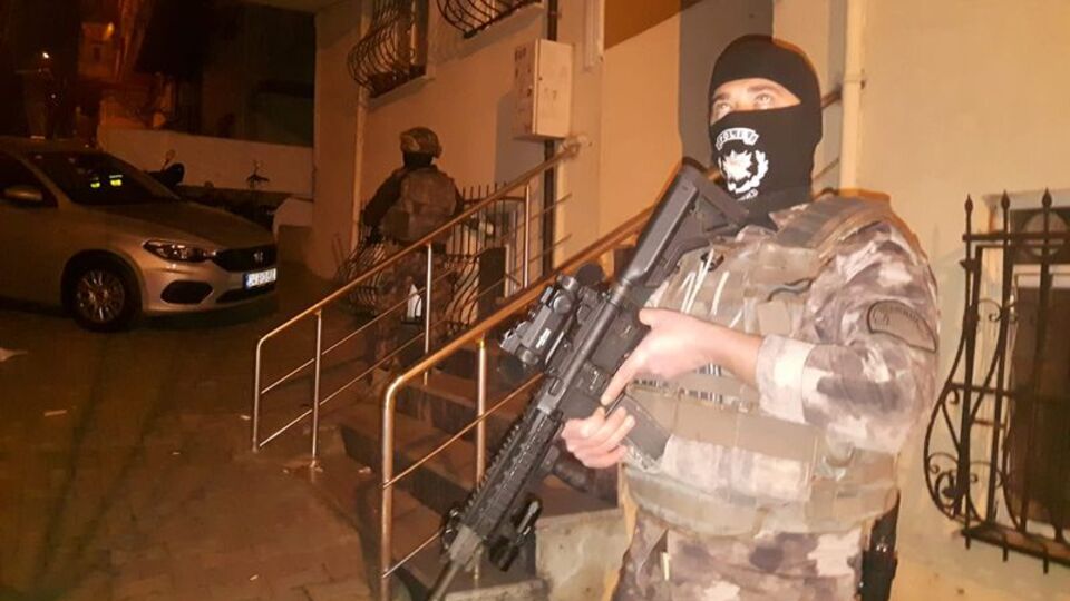 İstanbul'da 127 adrese terör baskını