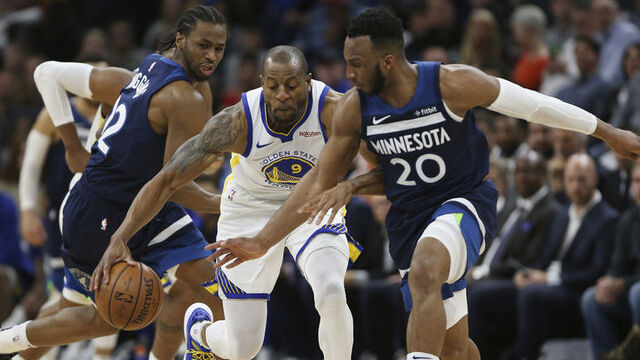 Warriors son saniye basketiyle kaybetti