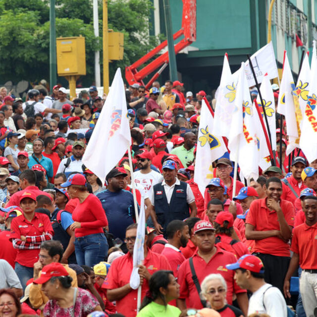 Venezuela'da Maduro için destek yürüyüşü