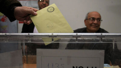 32 ilde oy verme işlemi başladı!