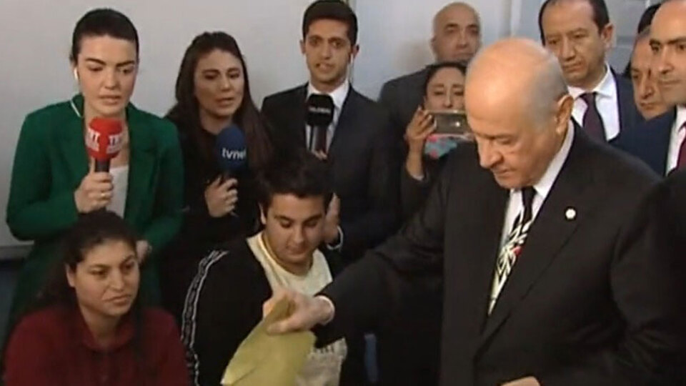 MHP lideri Bahçeli oyunu kullandı