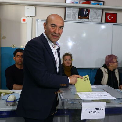 İzmir adayları oylarını kullandı