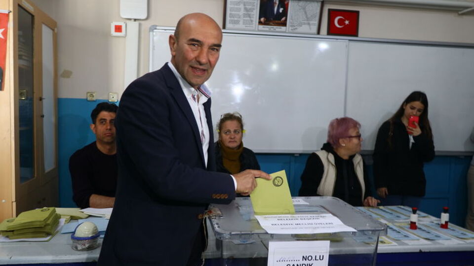 İzmir adayları oylarını kullandı